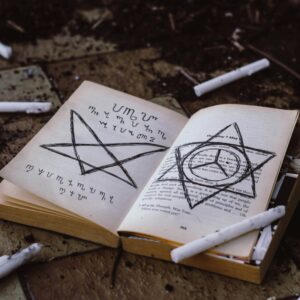 pexels-joymarino-3050270